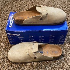 Boston Birkenstocks size 9/40